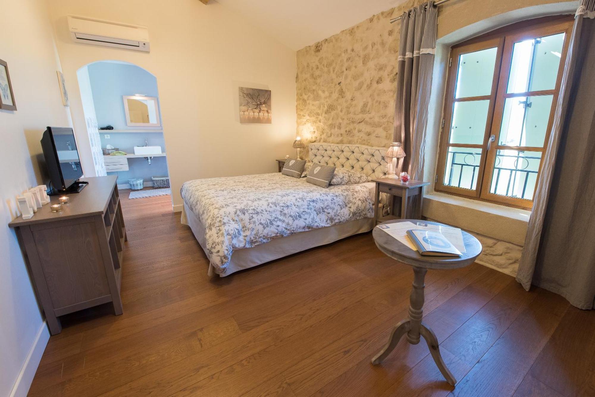 Le Relais De Pigasse Hotel Ouveillan Room photo